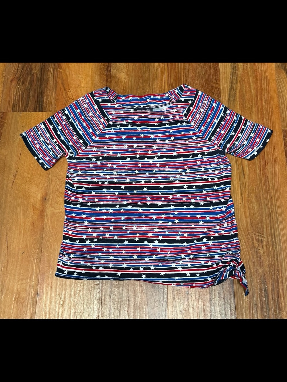 Jones New York Women’s Red, White & Blue Star Stripe Short Sleeve Top XL